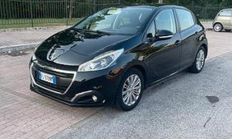 Peugeot 208 Puretech...