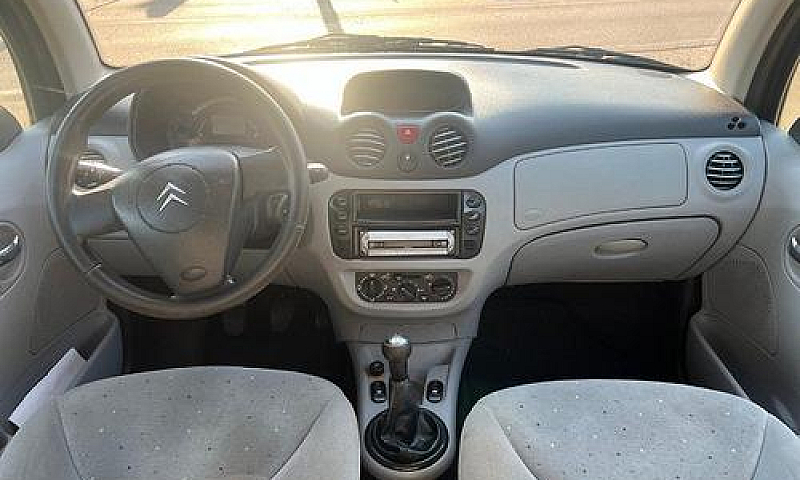Citroen C3 1.1 D&G...