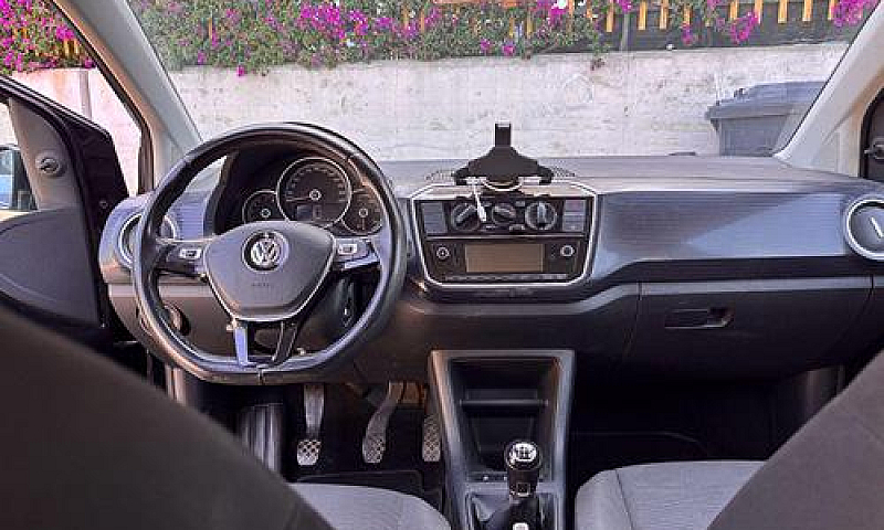Volkswagen Up! 2018 ...