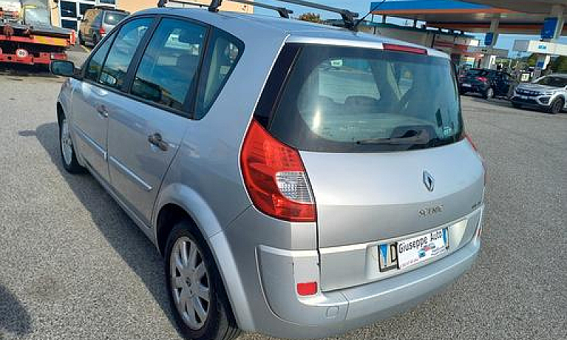 Renault Scenic 1,5 D...
