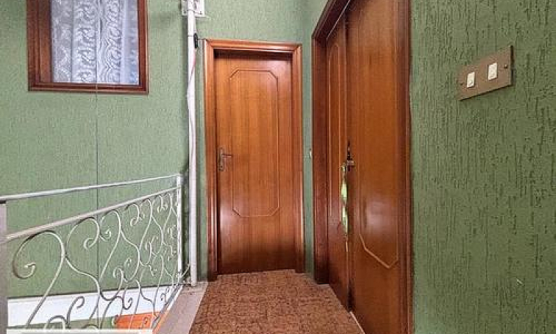 Appartamento Con Gar...