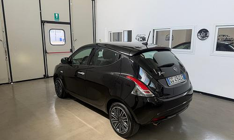 Lancia Ypsilon 1.0 F...