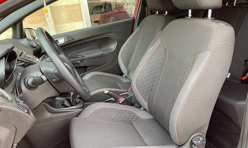 Ford Fiesta 1.5 Tdci...