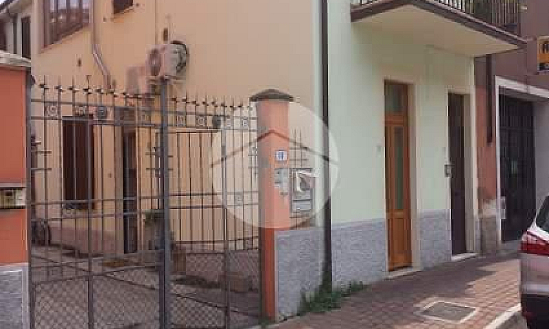 3 Locali A Verona...