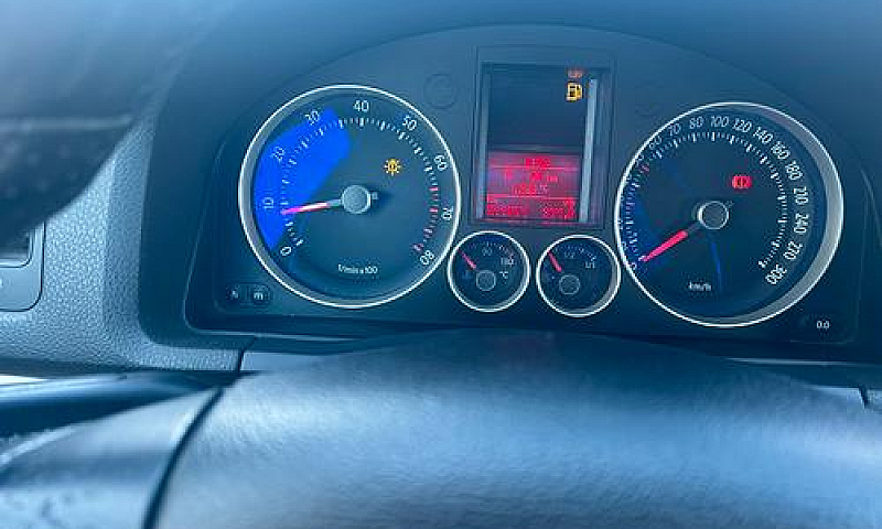 Golf Gti...