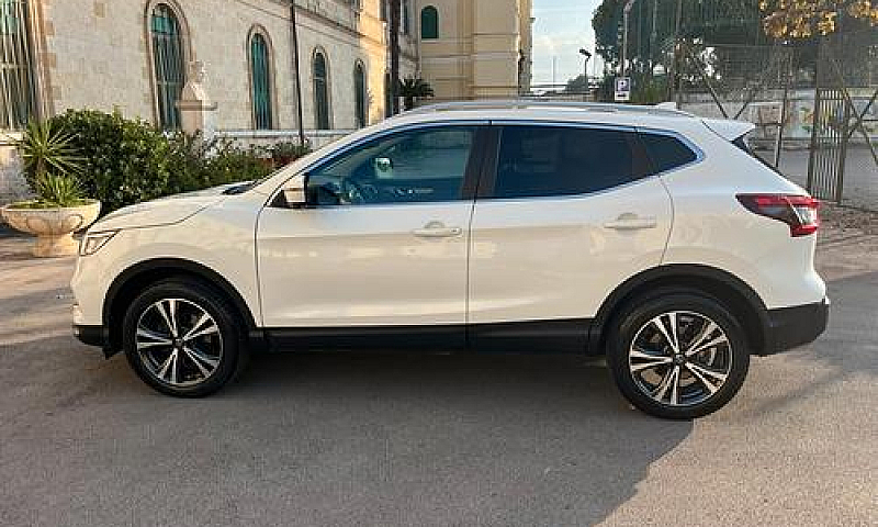 Nissan Qashqai 1.5 D...
