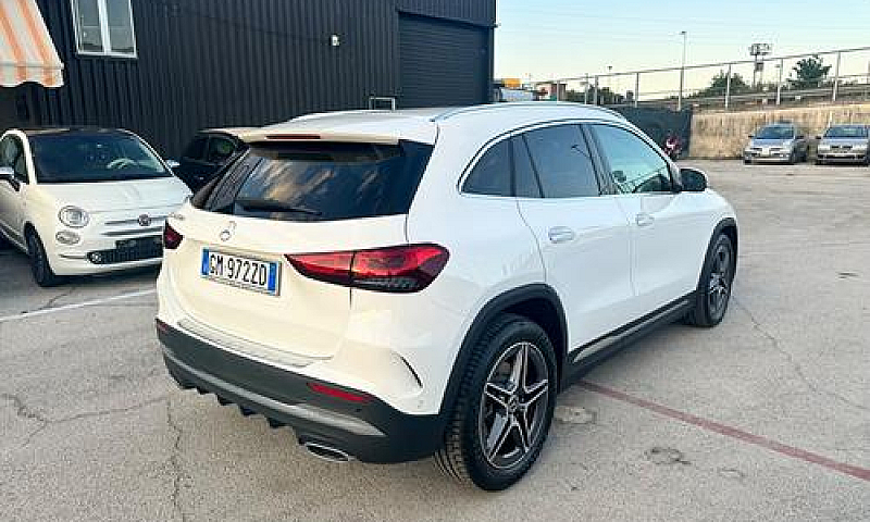 Mercedes-Benz Gla 22...