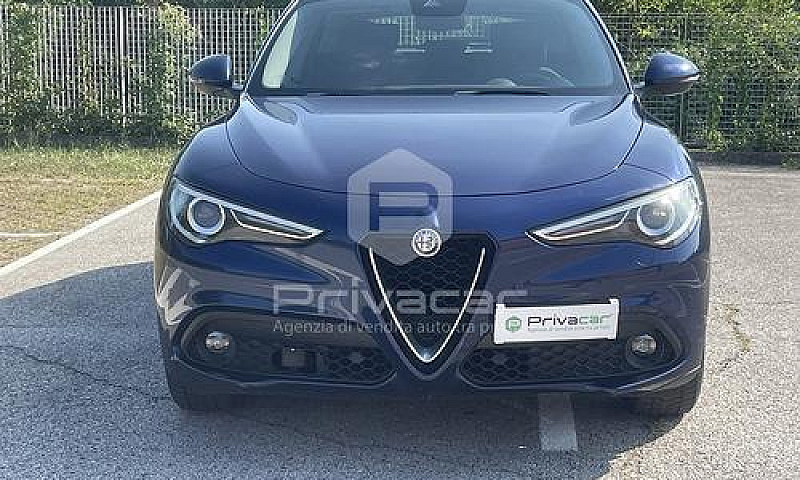 Alfa Romeo Stelvio 2...