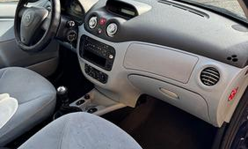 Citroen C3 1.4 Elega...