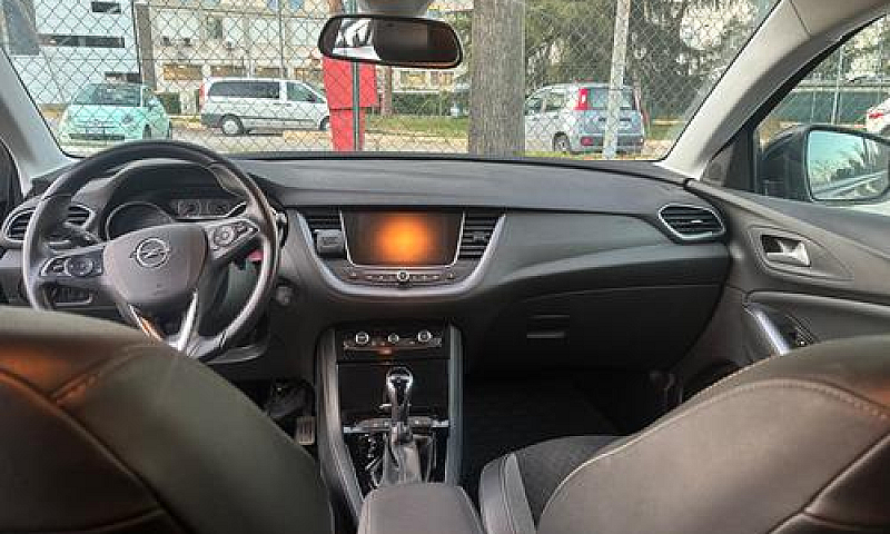 Opel Grandland X...