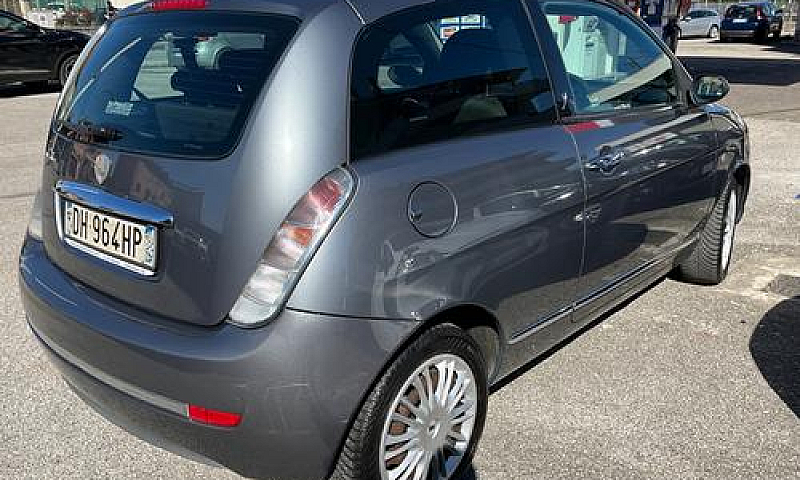 Lancia Ypsilon 1.2 A...
