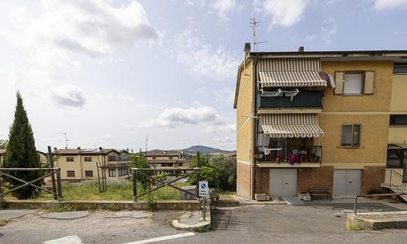 4 Vani, Terrazzo, Ma...