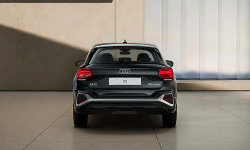 Audi Q2 35 Tfsi S Tr...
