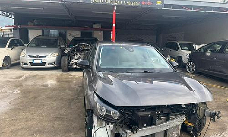 Peugeot 208 1,2 Sini...