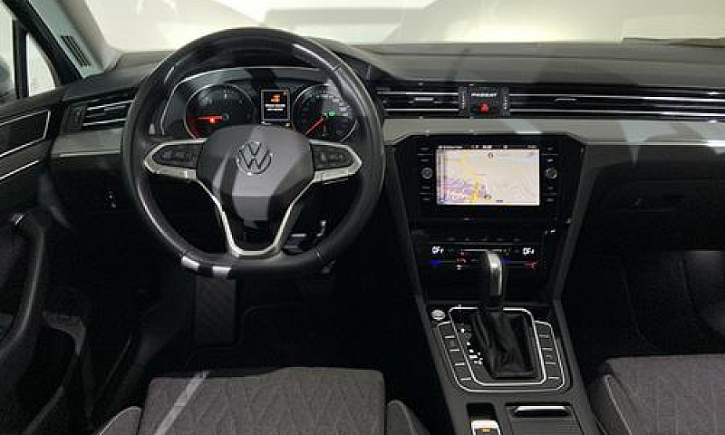 Volkswagen Passat Va...