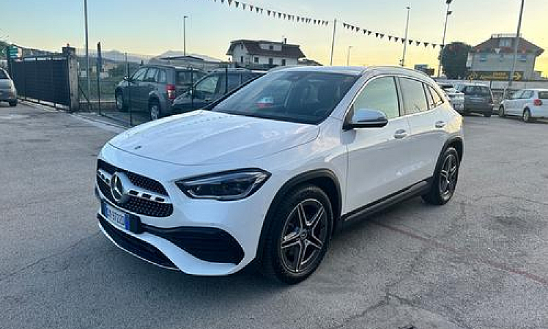 Mercedes-Benz Gla 22...