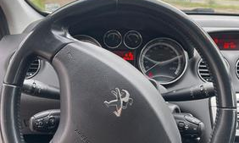 Peugeot 308 1.6 E-Hd...