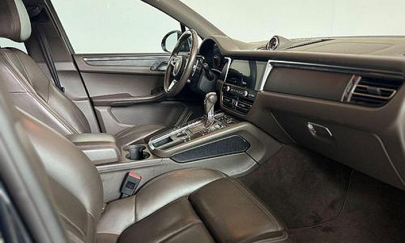 Porsche - Macan - 2....