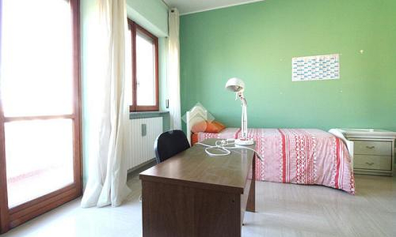 4 Locali A Campobass...