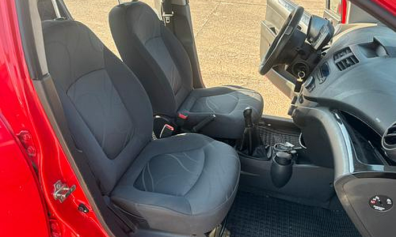 Chevrolet Spark 1.0...