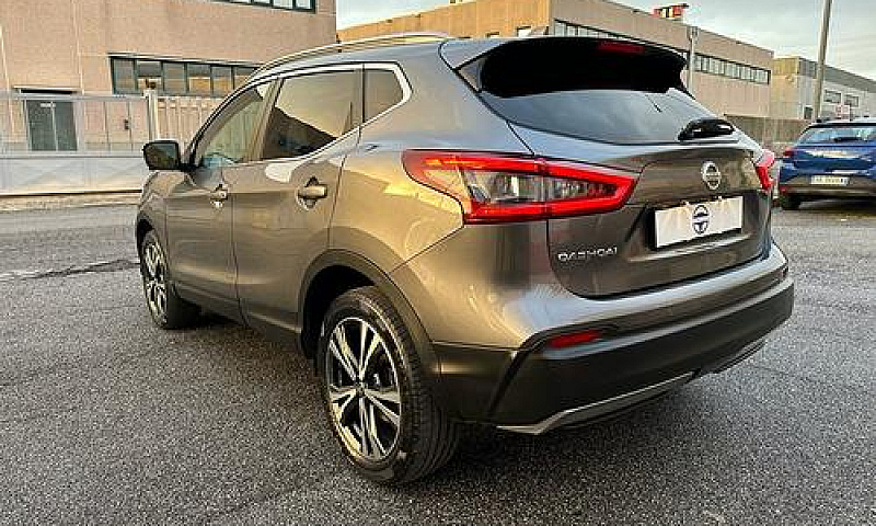 Nissan Qashqai 1.3 D...