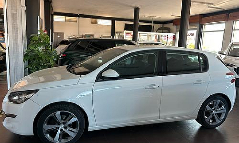 Peugeot 308 1.6 E-Hd...