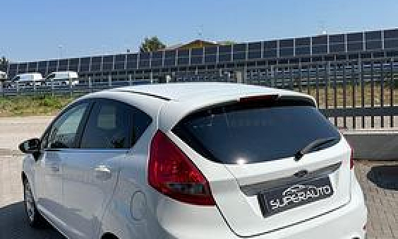 Ford Fiesta 1.4 5 Po...