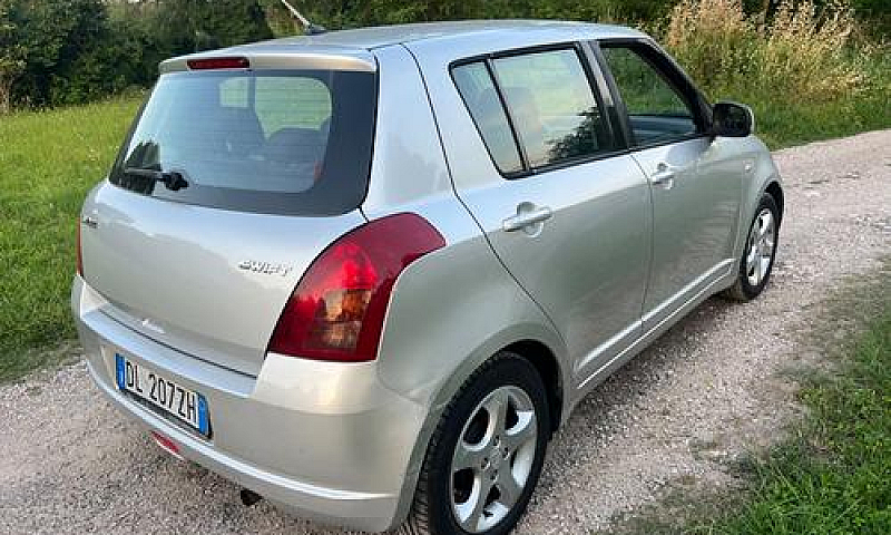 Suzuki Swift 1.3...