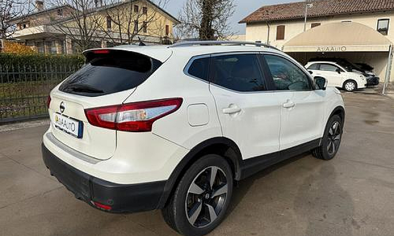 Nissan Qashqai 1.2 B...