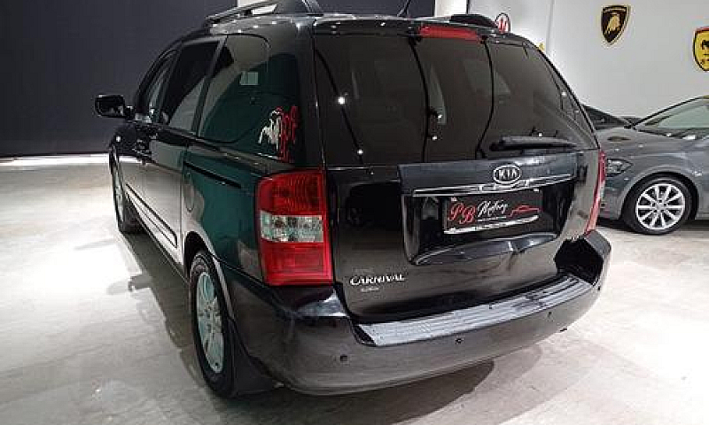 Kia Carnival 2.9 16V...