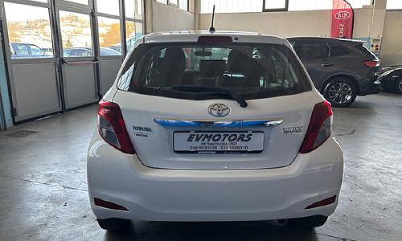 Toyota Yaris 1.4 D-4...