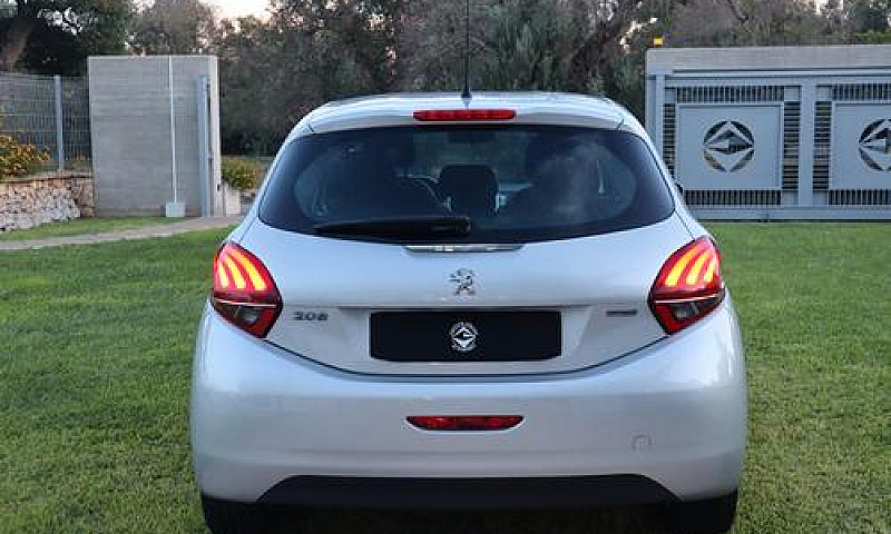 Peugeot 208 Bluehdi ...