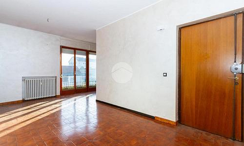 3 Locali A Caluso...