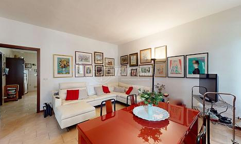 Porzione Di Casa Con...
