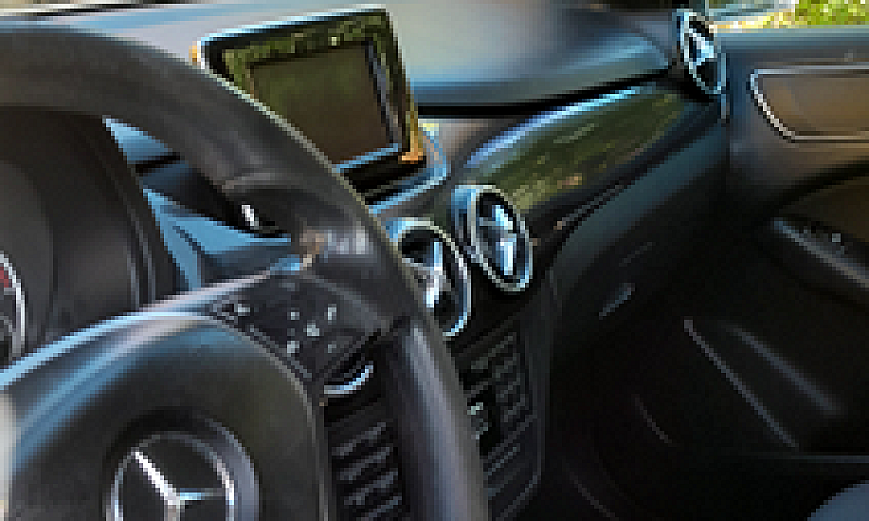 Mercedes B 246...