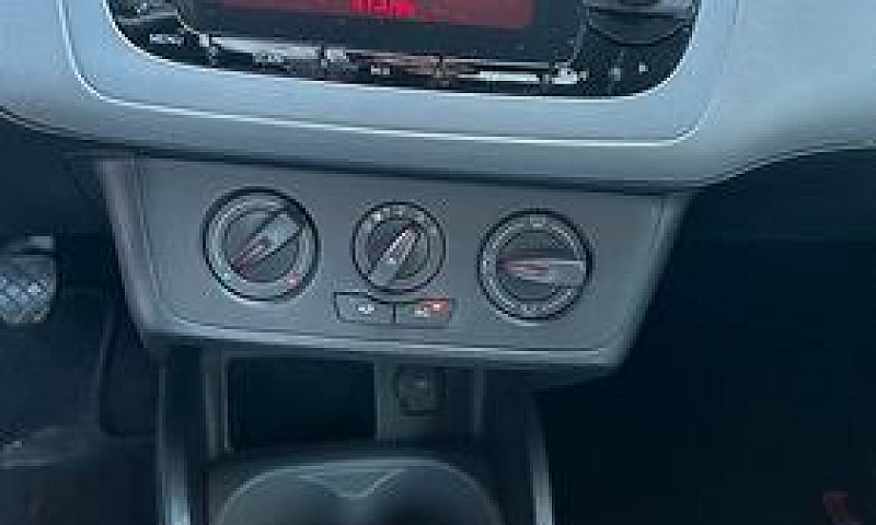 Seat Ibiza 1.2 70 Cv...