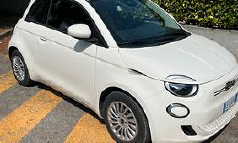 Fiat 500E...