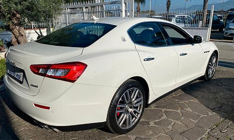 Maserati Ghibli V6...