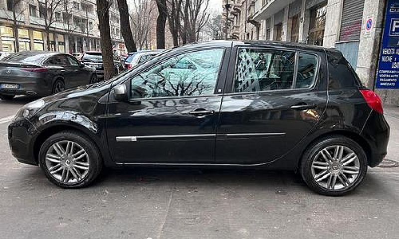Renault Clio 1.2 16V...