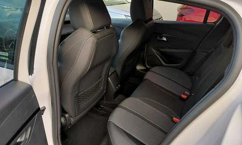 Peugeot 208 Puretech...