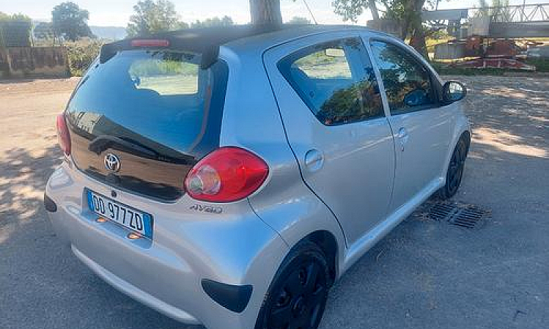 Toyota Aygo 1ª Serie...