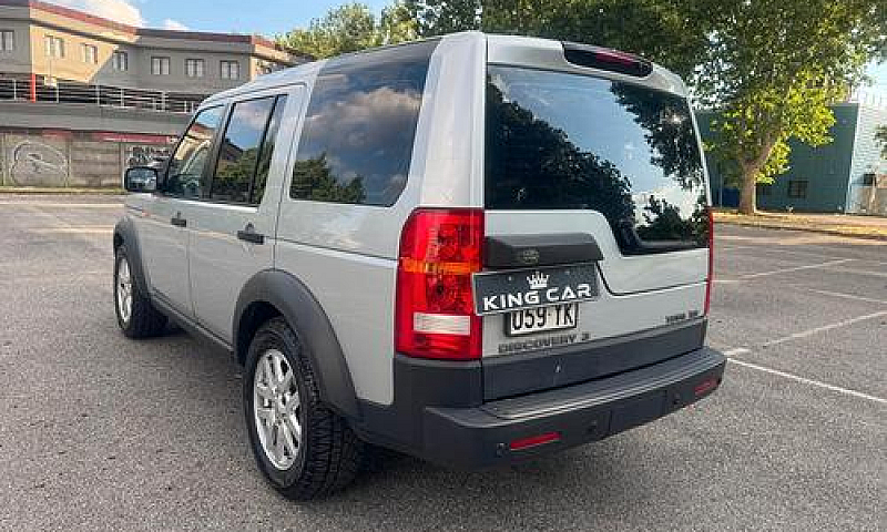 Land Rover Discovery...