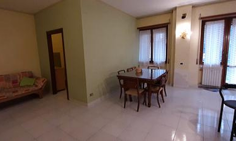 Ampio Appartamento V...