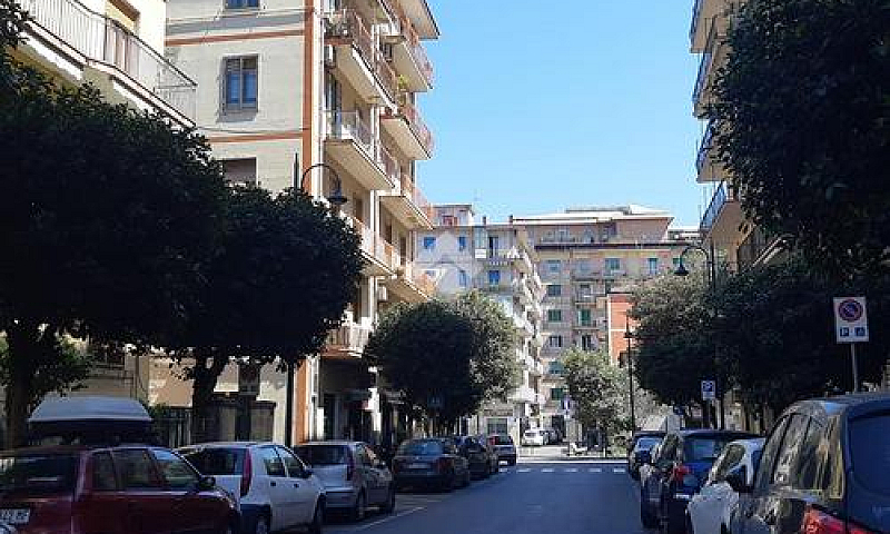3 Locali A Nocera In...