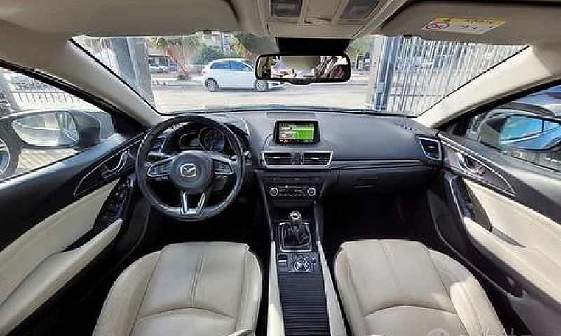 Mazda 3 1.5 Skyactiv...