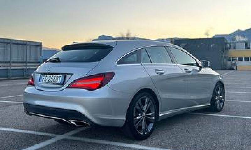 Mercedes Cla 200D Pr...