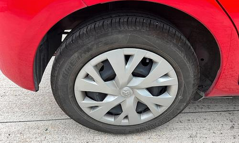 Toyota Yaris 1.0 72 ...