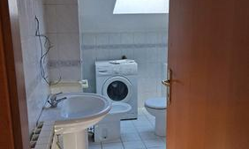 Bilocale Con Terrazz...