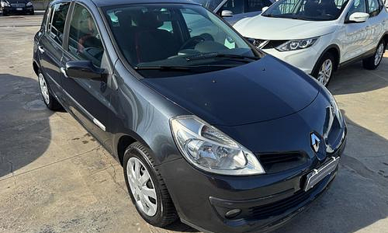 Renault Clio 1.5 Dci...