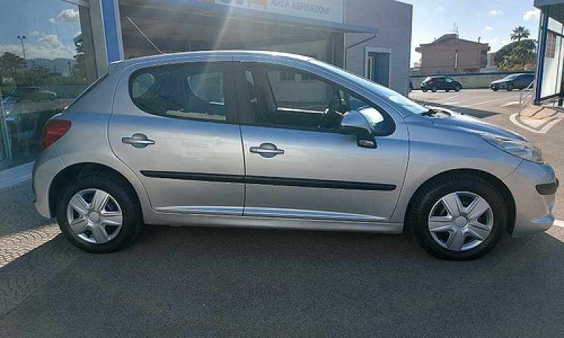 Peugeot 207 1400 Ben...
